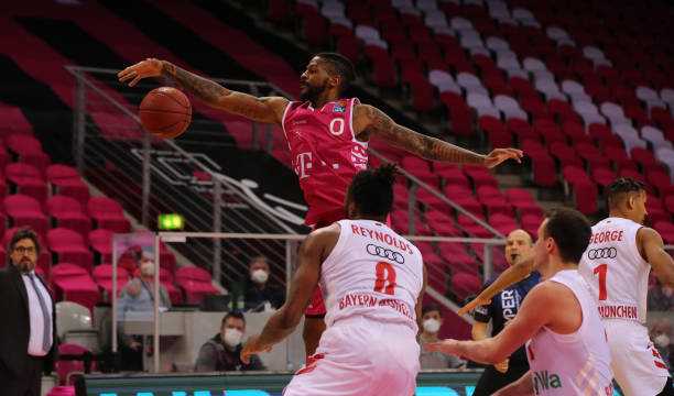 实施了一系 实施了一系