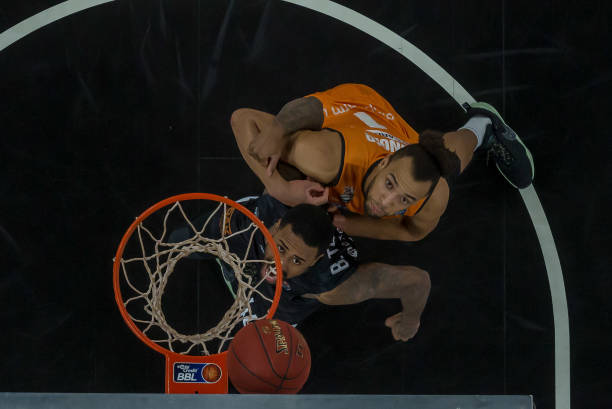 比赛频率与 比赛频率与