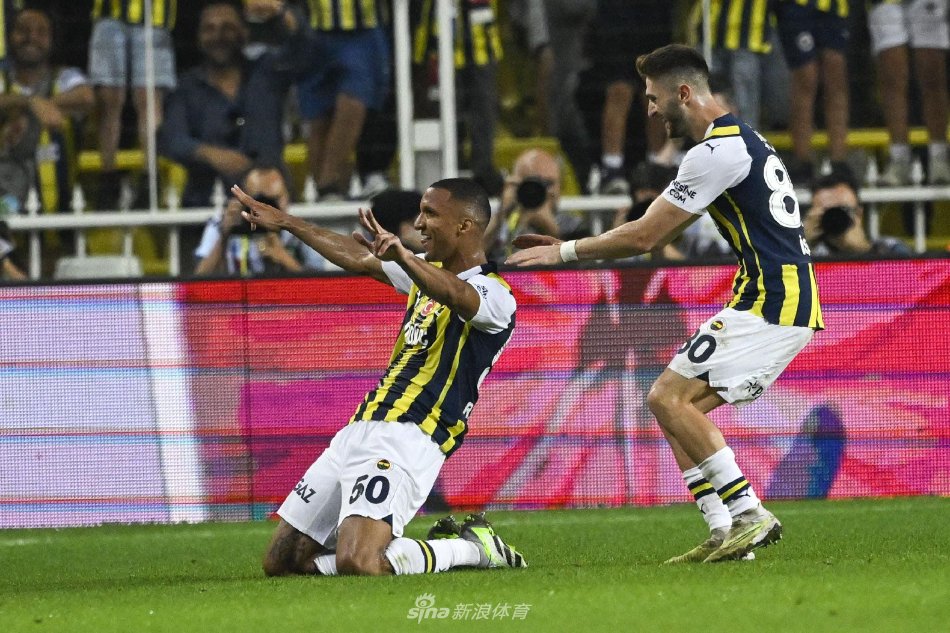 他对待家庭 他对待家庭